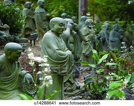 Stock Image - Statue at Hogonin, Kyoto, Japan. Fotosearch