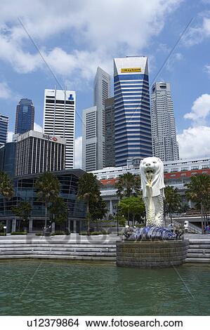 Merlion Statue in Singapore View Large Photo Image Picture - Merlion Statue in Singapore. Fotosearch