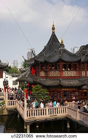 Yu Yuan Garden in Shanghai View Large Photo Image Stock Photography - Yu Yuan Garden in Shanghai. Fotosearch
