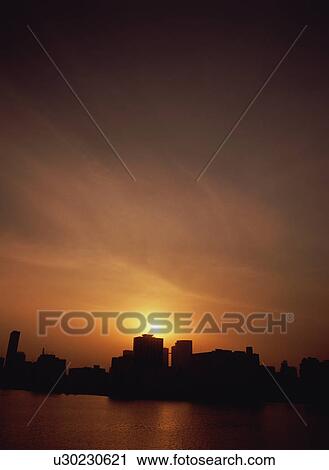 Skyline of Tokyo at dusk View Large Photo Image Stock Image - Skyline of Tokyo at dusk. Fotosearch