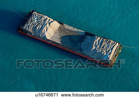 dubai, aerial, airborne, sky, december, 2006 View Large Photo Image Stock Image - dubai, aerial, airborne, sky, december, 2006. Fotosearch