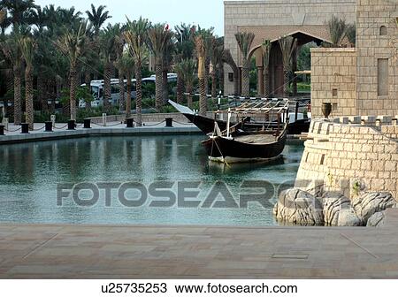 dubai, jumeirah, beach, hotel View Large Photo Image Stock Image - dubai, jumeirah, beach, hotel. Fotosearch