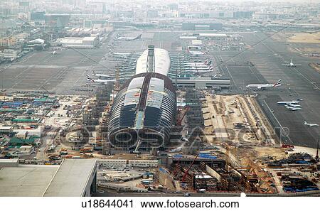 Stock Image - dubai, aerial, dubai, jumeirah, palm, entrance. Fotosearch
