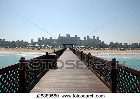 qasr, madinat, jumeirah, dubai, UAE, luxury View Large Photo Image Stock Image - qasr, madinat, jumeirah, dubai, UAE, luxury. Fotosearch