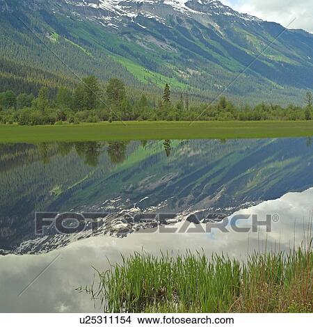 Picture - Kinney Lake, Mt. Robson Provincial Park, Canada. Fotosearch