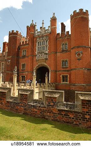 Stock Image - Hampton Court Palace, London England. Fotosearch