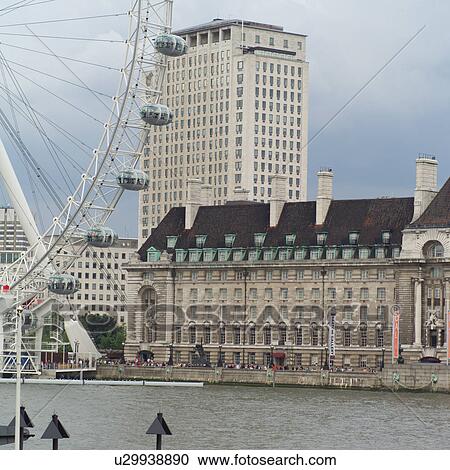 The London eye Ferris wheel in London, England View Large Photo Image Stock Image - The London eye Ferris wheel in London, England. Fotosearch
