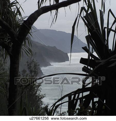 Stock Photograph - Napali Coast - Kauai Hawaii. Fotosearch