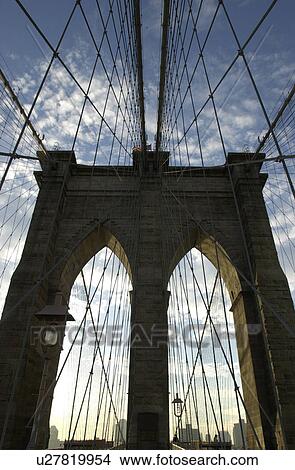 Picture - Brooklyn Bridge, New York City. Fotosearch