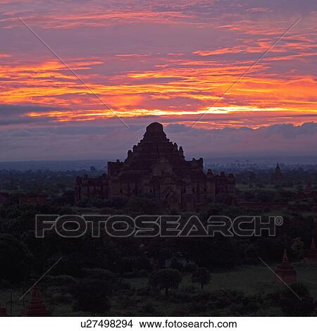 Twilight sky over Bagan landscape View Large Photo Image Picture - Twilight sky over Bagan landscape. Fotosearch