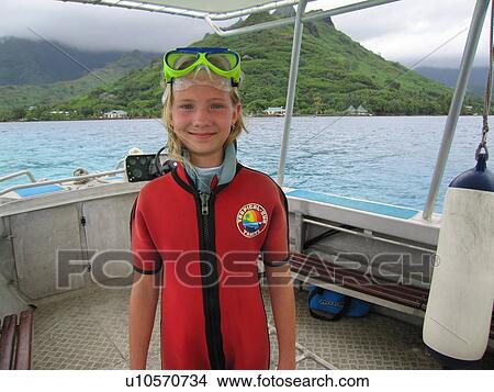 Picture - Portrait of a young girl. Fotosearch