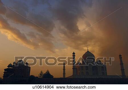 Low angle view of a mausoleum at dusk, Taj Mahal, Agra, Uttar Pradesh, India View Large Photo Image Picture - Low angle view of a mausoleum at dusk, Taj Mahal, Agra, Uttar Pradesh, India. Fotosearch