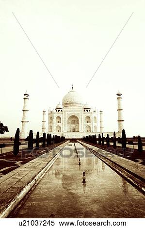 Pond in front of a mausoleum, Taj Mahal, Agra, Uttar Pradesh, India View Large Photo Image Stock Photography - Pond in front of a mausoleum, Taj Mahal, Agra, Uttar Pradesh, India. Fotosearch