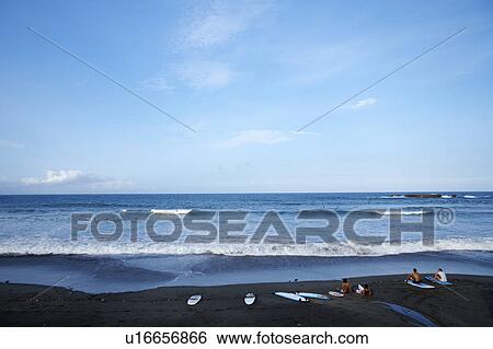 Jici Beach, Hualien, Taiwan View Large Photo Image Stock Photograph - Jici Beach, Hualien, Taiwan. Fotosearch
