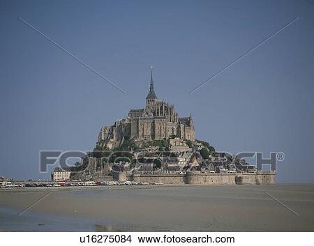 Picture - Le Mont Saint Michel, France. Fotosearch