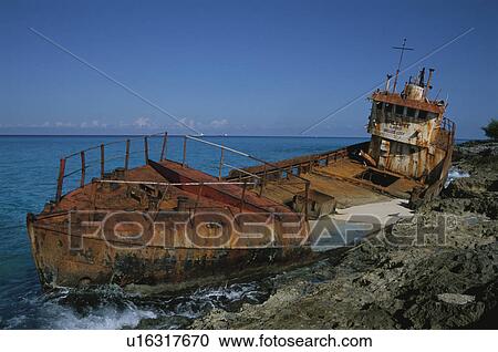Stock Image - Stranding Ship. Fotosearch