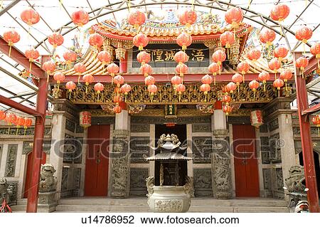 Chenghuang Temple in Jincheng Town, Kinmen County, Taiwan View Large Photo Image Stock Image - Chenghuang Temple in Jincheng Town, Kinmen County, Taiwan. Fotosearch
