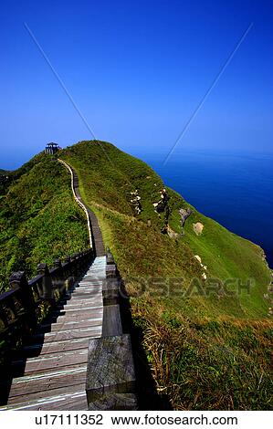 Stock Image - Lengu Trail in Bitou Cape in Taipei, Taiwan. Fotosearch