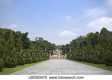 Stock Image - China,, Guangdong, Guangzhou, Mausoleum Of The 72 Martyrs At Huanghuagang. Fotosearch