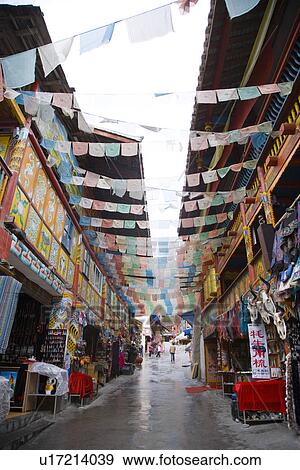Stock Photo - China, Sichuan Province, Jiuzhaigou, Shuzheng Village. Fotosearch