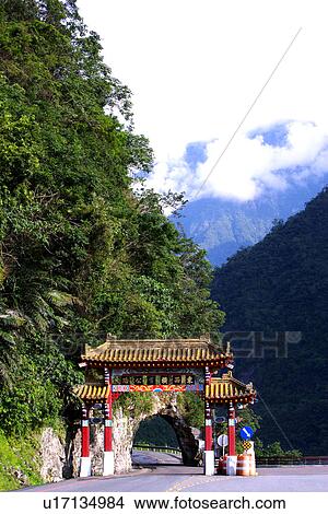 Picture - Taiwan, memorial gateway to Taroko. Fotosearch