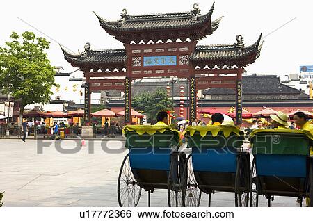 Stock Photograph - Asia, China, Jiangsu Province, Nan Jing, Qinhuai River, Confucius Temple, Pedestrian Street. Fotosearch