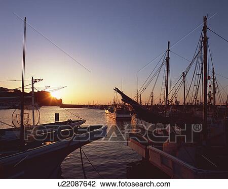 Stock Image - Morning Sun, Onjuku, Chiba, Japan. Fotosearch