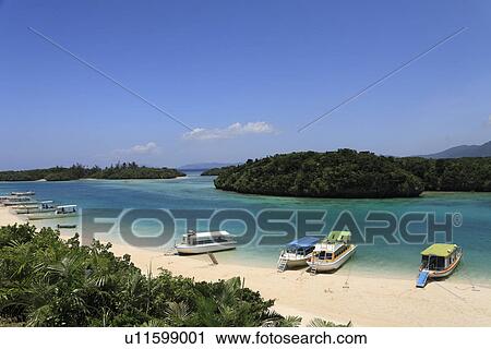 Stock Image - Kabira Bay, Ishigaki, Okinawa, Japan. Fotosearch