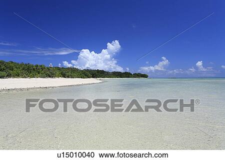 Stock Image - Kondoi Beach, Taketomi, Okinawa, Japan. Fotosearch