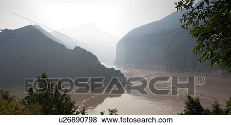Stock Photo - China, Yangtze River, Three Gorges, Qutang Gorge, Kui Gate. Fotosearch