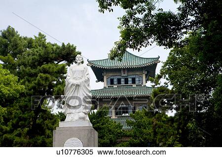 Stock Photography - China, Hubei Province, Wuhan, Wuchang, Donghu. Fotosearch