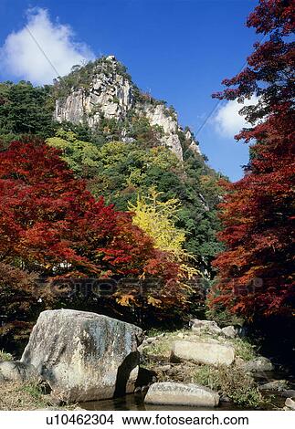 Picture - Go Gorge, Kibichuo, Okayama, Japan. Fotosearch