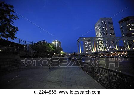 Tennoz Fureai Bridge, Shinagawa, Tokyo, Japan View Large Photo Image Stock Photograph - Tennoz Fureai Bridge, Shinagawa, Tokyo, Japan. Fotosearch