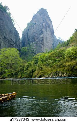 Stock Image - Asia, China, Fujian, UNESCO, World Cultural Heritage, World Natural Heritage, Wuyi Mountain, Nine-twist Stream Scenic Area, Nine-twist Stream, Floating On Water. Fotosearch