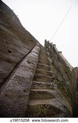 Stock Photograph - Asia, China, Fujian, UNESCO, World Cultural Heritage, World Natural Heritage, Wuyi Mountain, Tiger Roaring Rock Scenic Area, Tiger Roaring Rock. Fotosearch