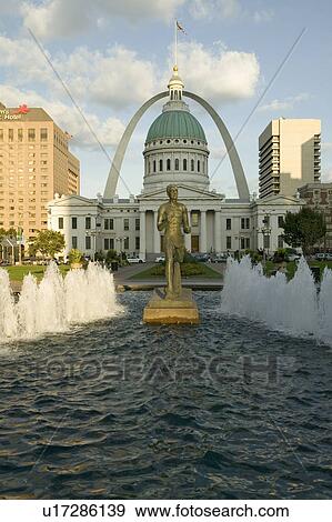Kiener Plaza - “The Runner” in water fountain in front of historic Old Court House and Gateway Arch in St. Louis, Missouri View Large Photo Image Stock Photo - Kiener Plaza - “The Runner” in water fountain in front of historic Old Court House and Gateway Arch in St. Louis, Missouri. Fotosearch