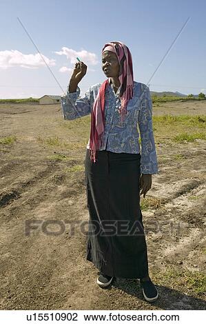 Stock Image - Khadija Rama, founder of Pepo La Tumaini Jangwani, HIV/AIDS Community Rehabilitation Program, Orphanage & Clinic. Pepo La Tumaini Jangwani (wind of hope in the arid place) offers hope, support and care for orphan and vulnerable children living with HIV/A. Fotosearch