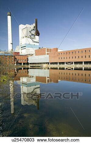 Stock Image - Sappi Fine Paper North America is the leading producer of coated woodfree paper in the U. S., Somerset Plant in Skowhegan, ME. Fotosearch