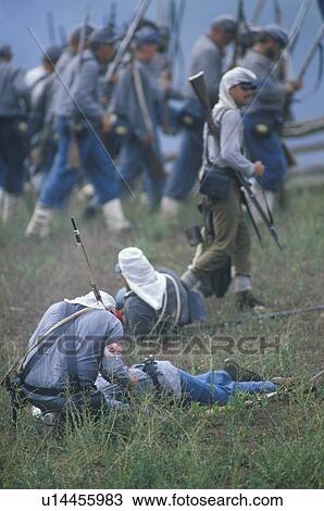 Stock Image - Historical reenactment of the Battle of Manassas. Fotosearch