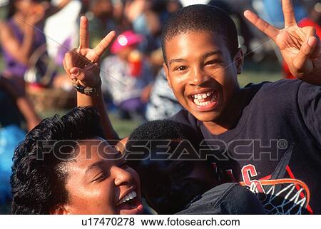 An African-American brother and sister at the Washington National Monument View Large Photo Image Stock Photo - An African-American brother and sister at the Washington National Monument. Fotosearch