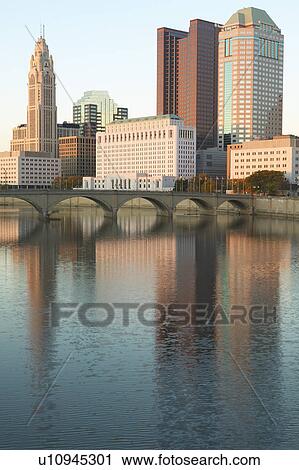 Scioto River and Columbus Ohio skyline in autumn with sunset reflection in water View Large Photo Image Stock Image - Scioto River and Columbus Ohio skyline in autumn with sunset reflection in water. Fotosearch