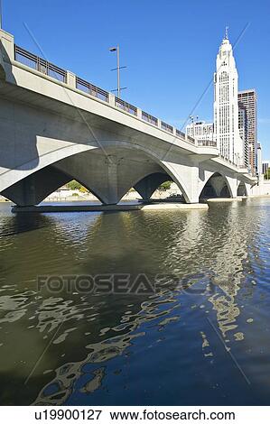 Scioto River and Columbus Ohio skyline in autumn View Large Photo Image Stock Photo - Scioto River and Columbus Ohio skyline in autumn. Fotosearch