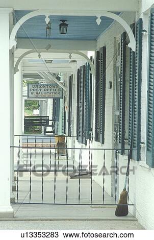 Stock Image - Rural post office exterior. Fotosearch