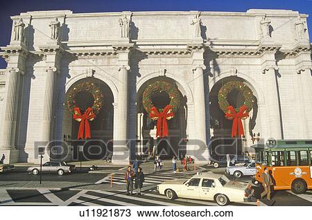 Christmas Wreaths at Union Station View Large Photo Image Stock Image - Christmas Wreaths at Union Station. Fotosearch