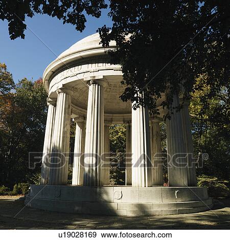 Stock Photo - World War I Memorial in Washington, D. C., USA.. Fotosearch