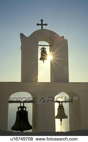 交差点 鐘 教会 建物 鐘 Cyclades 建築 写真館 イメージ館 U16749708 Fotosearch