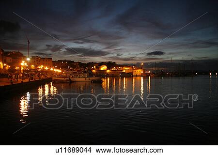Picture - dark, atmosphere, cloudy, boats, bay, evening, alghero. Fotosearch