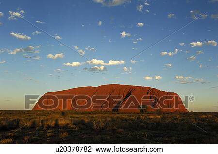 Stock Image - wolkenstimmung, abenddaemmerung, Australia, australisch, ayers, big, center. Fotosearch
