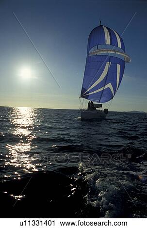 Stock Image - segelmast, abenddaemmerung, alexander, blauphoton, blue, boat. Fotosearch
