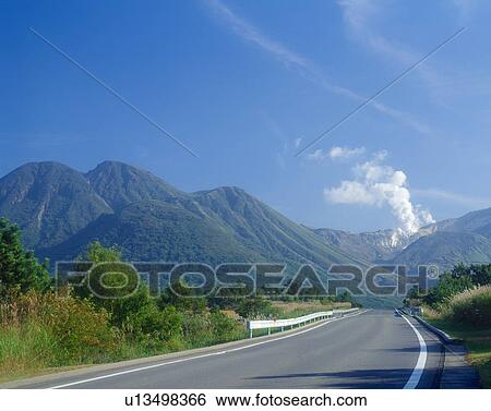 Road that leads to mountain View Large Photo Image Stock Photograph - Road that leads to mountain. Fotosearch